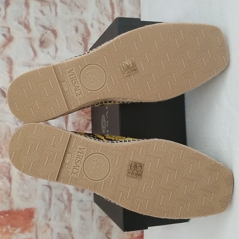 New Versace Barocco-Print Canvas Espadrilles - Picture 6 of 10
